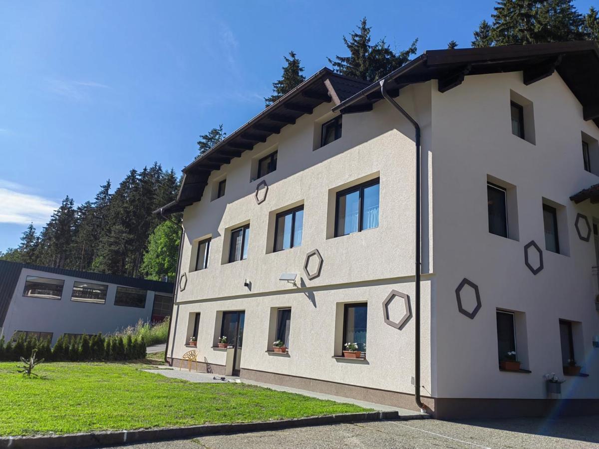 Pension Hexagon Spittal an der Drau Luaran gambar